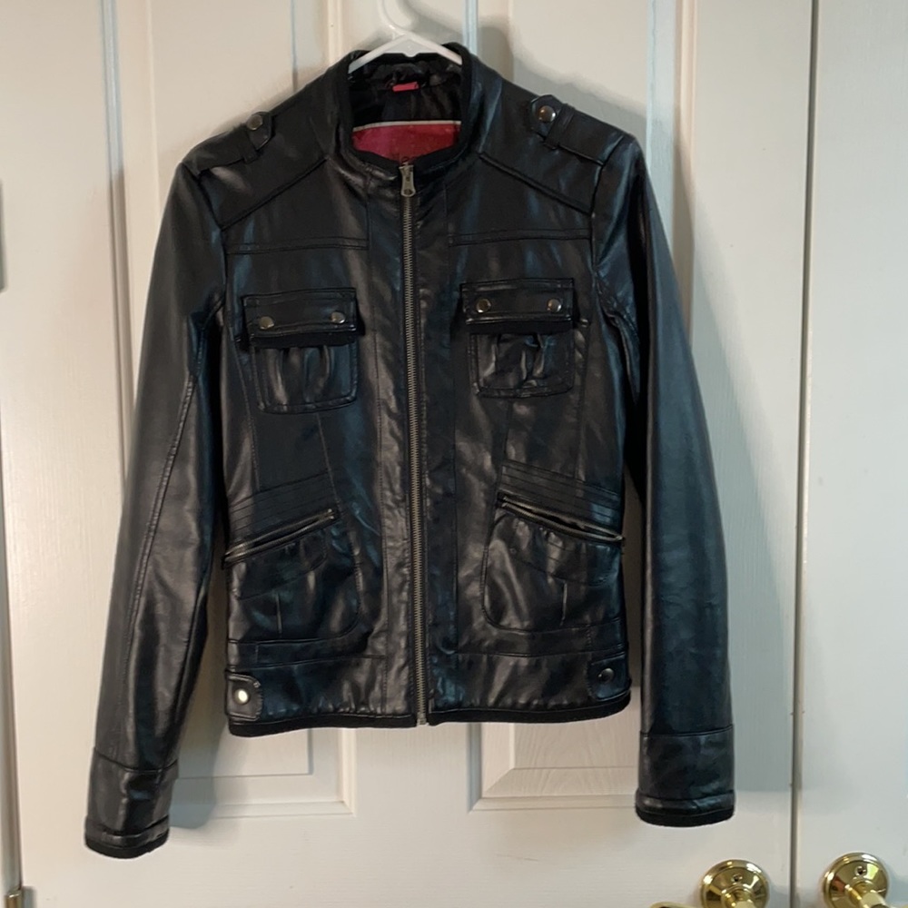 Beautiful pleather jacket - Picture 3 of 4